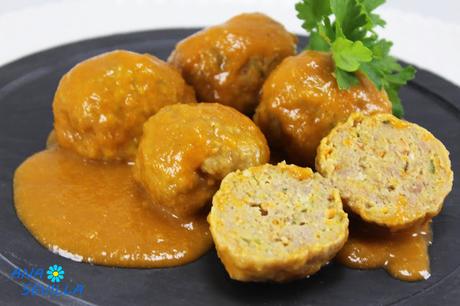 Albóndigas en salsa española Ana Sevilla con Thermomix