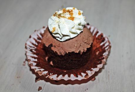 CUPCAKES DE REMOLACHA CON CHOCOLATE Y CREMA DE MASCARPONE