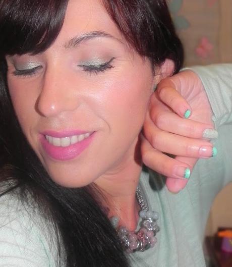 Verde menta y malva (look, outfit y manicura) con mis últimas compras (Miss Cop, Clarins, L'oreal...)