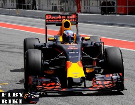 Ricciardo aún esta frustrado por losucedido en Barcelona