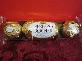 DEGUSTABOX ABRIL Y MAGDALENAS INTEGRALES DE PLATANO Y LECHE DE COCO DEGUSTABOX ABRIL Y MAGDALENAS INTEGRALES DE PLATANO Y LECHE DE COCO