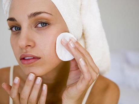 Motivos por los que debes tener un polvo de talco en tu tocador Motivos por los que debes tener un polvo de talco en tu tocador