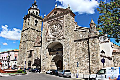 Colegiata de Santa María la Mayor Talavera. Cerámica en la ciudad