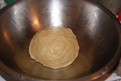 Roscón de Reyes o Rósca de Reyes Roscón de Reyes o Rósca de Reyes