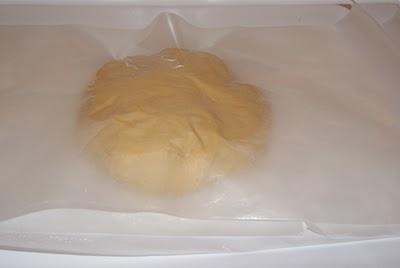 Roscón de Reyes o Rósca de Reyes Roscón de Reyes o Rósca de Reyes