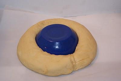 Roscón de Reyes o Rósca de Reyes Roscón de Reyes o Rósca de Reyes