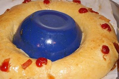 Roscón de Reyes o Rósca de Reyes Roscón de Reyes o Rósca de Reyes