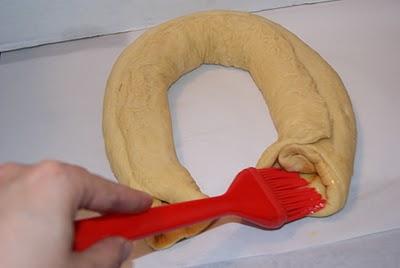 Roscón de Reyes o Rósca de Reyes Roscón de Reyes o Rósca de Reyes