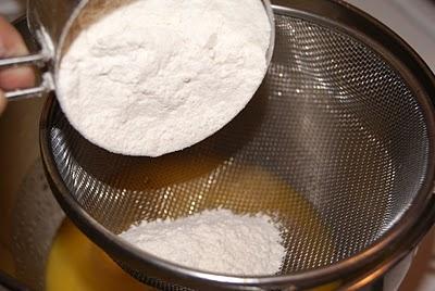 Roscón de Reyes o Rósca de Reyes Roscón de Reyes o Rósca de Reyes