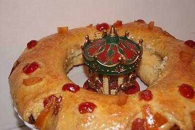 Roscón de Reyes o Rósca de Reyes Roscón de Reyes o Rósca de Reyes