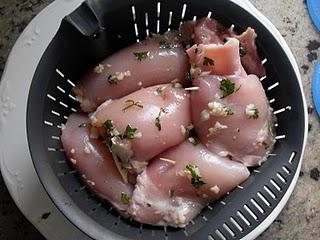 CONTRAMUSLOS DE POLLO RELLENOS CONTRAMUSLOS DE POLLO RELLENOS