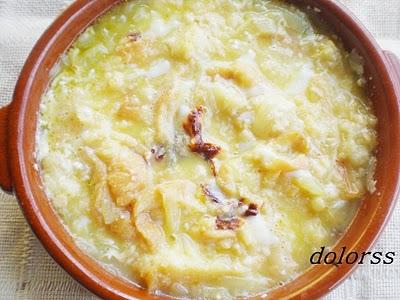 SOPA DE CEBOLLA CON HUEVO SOPA DE CEBOLLA CON HUEVO