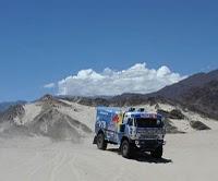 Dakar 2011: Etapa 10 - De Villiers gana la etapa, Al-Attiyah va por la gloria