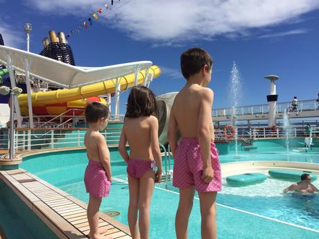 Carola Duval, bañadores y ropa para niños NorwegianEpic17