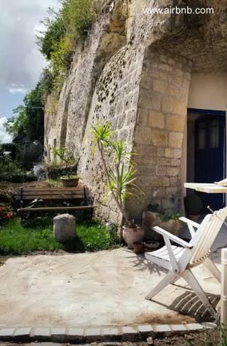 Casa cueva rehabilitada en Francia. Casa cueva rehabilitada en Francia.