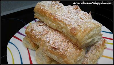 Cañas de hojaldre rellenas de crema pastelera