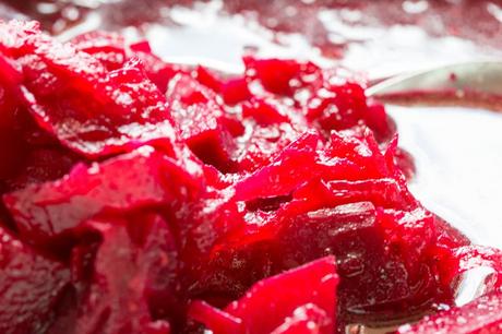 SOPA DE REMOLACHAS MODERNIZADA SOPA DE REMOLACHAS MODERNIZADA