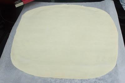 Trenza de nutella y almendra de Rapunzel Trenza de nutella y almendra de Rapunzel