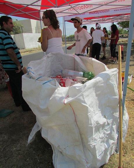 La Papelera Tiene Hambre