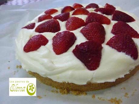 Tarta de mascarpone y fresas Tarta de mascarpone y fresas