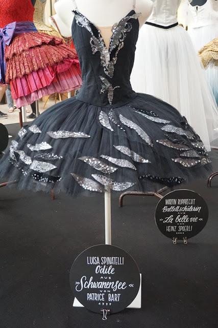 Exposición Gems of Tutu Art Exposición Gems of Tutu Art