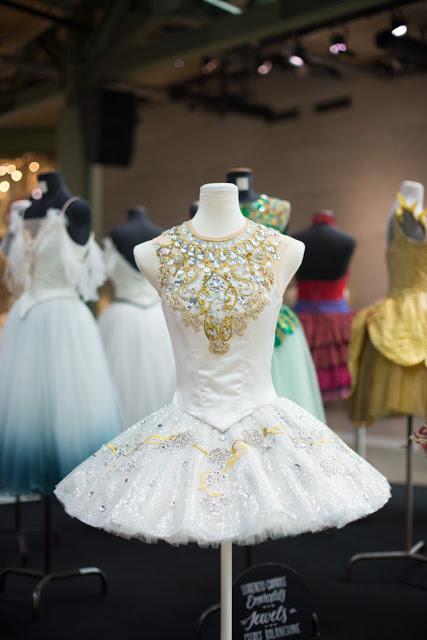 Exposición Gems of Tutu Art Exposición Gems of Tutu Art