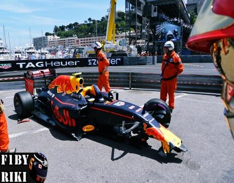 Max Verstappen se equivoca en Mónaco y ahora tendrá que salir desde el fondo de la parrilla