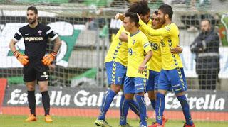 Cádiz cree en Ferrol y supera la primera ronda del play-off de ascenso