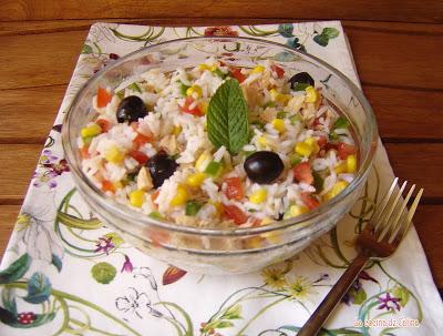 Ensalada de arroz con atún Ensalada de arroz con atún