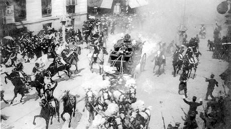 Fotos antiguas: Atentado en la Calle Mayor de Madrid