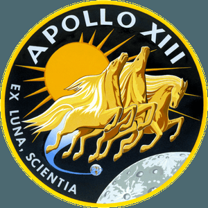 Logotipo de la misión Apollo 13. Hoy es viernes 13… ¿es bueno o malo el número 13?