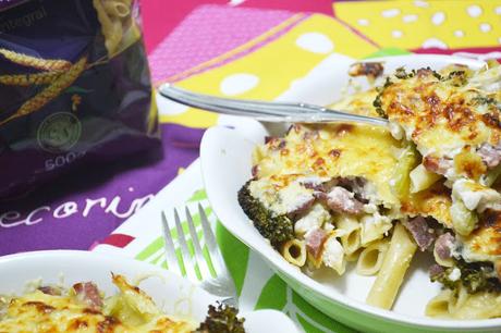 Gratinado de macarrones integrales con brócoli y jamón Gratinado de macarrones integrales con brócoli y jamón