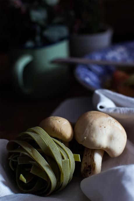 Ensalada de pasta con perrechicos y pomelo