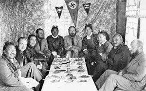 El hombre de Hierro con la esvástica nazi El hombre de Hierro con la esvástica nazi