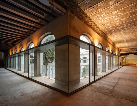 Espacio de Arte Contemporáneo en un antiguo convento Espacio de Arte Contemporáneo en un antiguo convento