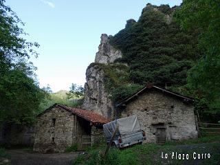 Pola del Pino-Pico Praera-L.lomba Yana