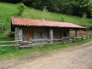 Pola del Pino-Pico Praera-L.lomba Yana