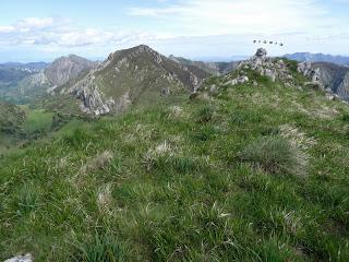 Pola del Pino-Pico Praera-L.lomba Yana