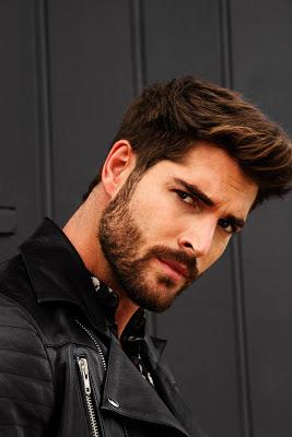 Nick Bateman para L’Officiel Hommes Ukraine por Katya Tsyganova Nick Bateman, L'Officiel Hommes, Katya Tsyganova, lookbook, Magazine, Suits and Shirts, supermodel, Aisha Rae,