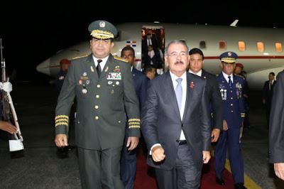 Presidente Danilo Medina regresó de su viaje a Cuba.