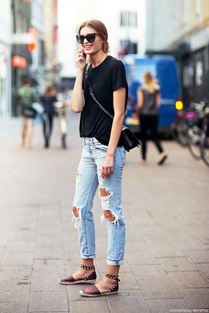 STREET STYLE INSPIRATION; ESPADRILLES TIME.-