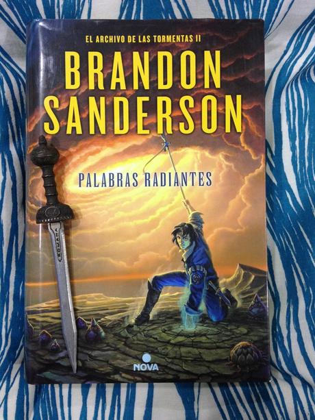 PALABRAS RADIANTES. Brandon Sanderson (2014) photo 01.PalabrasRadiantes_zps1zmcmlyc.jpg