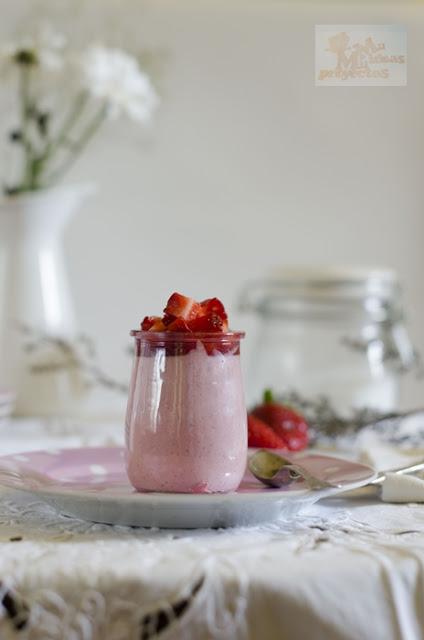 vasitos-mousse-fresas3 VASITOS DE MOUSSE DE FRESA