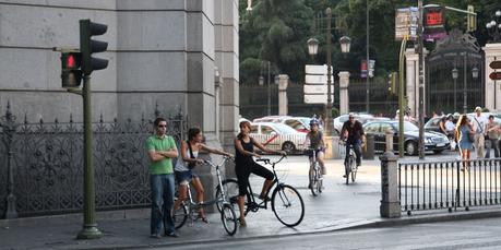 ¿Nos pueden multar cuando vamos con la bici? ¿Nos pueden multar cuando vamos con la bici?