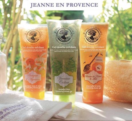 Los nuevos geles de ducha de JEANNE EN PROVENCE con gránulos exfoliantes 100% naturales