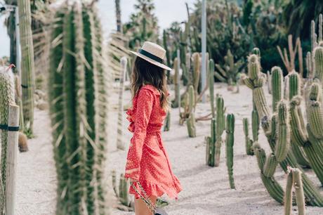 Realisation_Par_Dress-Star_Print-Red_Dress-Outfit-Catonier-Hat-Lack_Of_Color-Black_Sandals_Topshop-Barcelona-Collage_Vintage-Mossen_Gardens-74