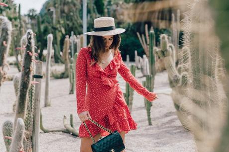 Realisation_Par_Dress-Star_Print-Red_Dress-Outfit-Catonier-Hat-Lack_Of_Color-Black_Sandals_Topshop-Barcelona-Collage_Vintage-Mossen_Gardens-108