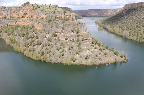 La ermita de San Frutos, un balcón a las Hoces del Duratón Meandro que hace el río Duratón en esta zona ermita de San Frutos