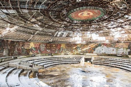 15 Bellos edificios abandonados. 15 bellos edificios abandonados