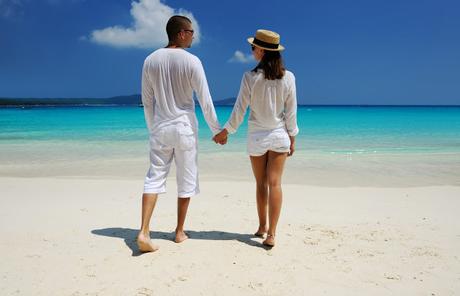 Cerrar los detalles del viaje de novios - Foto: www.invitetoparadise.com Cerrar los detalles del viaje de novios - Foto: www.invitetoparadise.com